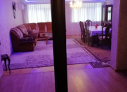 Satılır 4 otaqlı 97 m2 köhnə tikili Gəncə