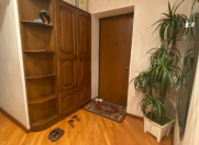 İcarəyə verilir 3 otaqlı 85 m2 köhnə tikili Nizami m.