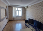 İcarəyə verilir 2 otaqlı 60 m2 köhnə tikili Həzi Aslanov m.
