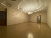 İcarəyə verilir 3 otaqlı 134.3 m2 yeni tikili Rəsulzadə