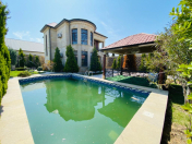 Satılır 4 otaqlı 300 m2 villa Şüvəlan