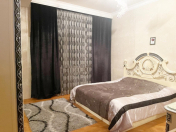 Satılır 4 otaqlı 192 m2 yeni tikili Elit ticarət mərkəzi