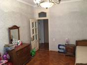 Satılır 3 otaqlı 120 m2 köhnə tikili Montin