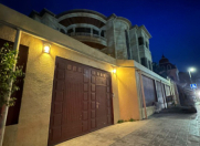 Satılır 13 otaqlı 800 m2 villa Rəsulzadə