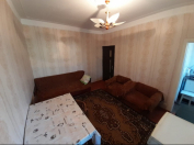 Satılır 2 otaqlı 40 m2 köhnə tikili Gənclik m.