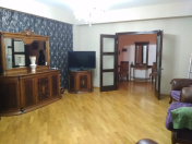 İcarəyə verilir 2 otaqlı 90 m2 yeni tikili İçəri Şəhər m.