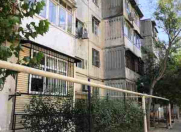 Satılır 2 otaqlı 50 m2 köhnə tikili 8 km