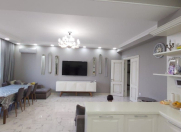 Satılır 5 otaqlı 300 m2 yeni tikili İnşaatçılar m.
