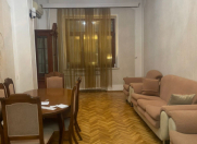 İcarəyə verilir 2 otaqlı 64 m2 köhnə tikili Park Bulvar