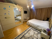 Satılır 3 otaqlı 60 m2 köhnə tikili İnşaatçılar m.