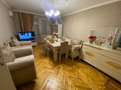 Satılır 3 otaqlı 70 m2 köhnə tikili İnşaatçılar m.