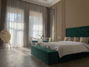 Satılır 3 otaqlı 140 m2 köhnə tikili Sahil m.