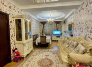 Satılır 4 otaqlı 160 m2 yeni tikili Gənclik m.