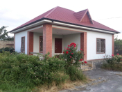 Satılır 5 otaqlı 300 m2 bağ evi Xudat