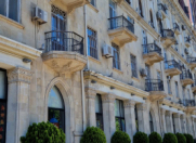 İcarəyə verilir 2 otaqlı 80 m2 köhnə tikili 28 May m.