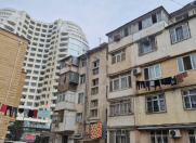 Satılır 2 otaqlı 45 m2 köhnə tikili Elmlər Akademiyası m.