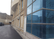 Satılır 3 otaqlı 619.1 m2 obyekt Şah İsmayıl Xətai m.