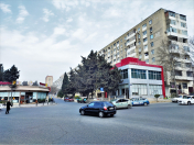 Satılır 3 otaqlı 80 m2 köhnə tikili Qara Qarayev m.
