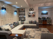 Satılır 4 otaqlı 170 m2 yeni tikili 28 May m.