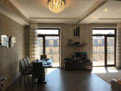 Satılır 5 otaqlı 228 m2 yeni tikili Ağ şəhər