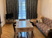 İcarəyə verilir 2 otaqlı 75 m2 köhnə tikili Elmlər Akademiyası m.