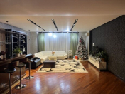 Satılır 5 otaqlı 235 m2 yeni tikili 28 May m.