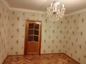 İcarəyə verilir 3 otaqlı 70 m2 köhnə tikili Neftçilər m.