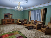 İcarəyə verilir 2 otaqlı 120 m2 yeni tikili Gənclik m.