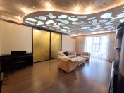 Satılır 4 otaqlı 214 m2 yeni tikili Nəriman Nərimanov m.