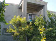 Satılır 4 otaqlı 200 m2 həyət evi Binə