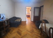Satılır 2 otaqlı 45 m2 köhnə tikili Elmlər Akademiyası m.