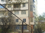 Satılır 2 otaqlı 65 m2 köhnə tikili 6 mkr