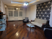 İcarəyə verilir 3 otaqlı 150 m2 yeni tikili Gənclik m.