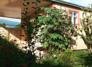 İcarəyə verilir 2 otaqlı 150 m2 bağ evi İsmayıllı