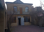 Satılır 7 otaqlı 350 m2 həyət evi Badamdar