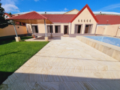 Satılır 4 otaqlı 170 m2 bağ evi Şüvəlan