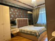 İcarəyə verilir 3 otaqlı 170 m2 yeni tikili Şah İsmayıl Xətai m.