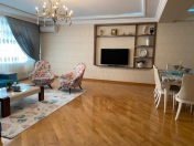 Satılır 4 otaqlı 174 m2 yeni tikili Əhmədli