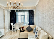 Satılır 2 otaqlı 80 m2 yeni tikili Bakıxanov