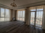 Satılır 2 otaqlı 78 m2 yeni tikili Bakıxanov