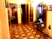 Satılır 4 otaqlı 122 m2 köhnə tikili Sahil m.