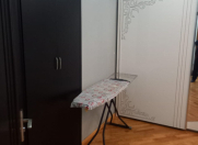 İcarəyə verilir 3 otaqlı 90 m2 köhnə tikili Qara Qarayev m.