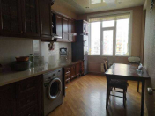 İcarəyə verilir 2 otaqlı 95 m2 yeni tikili İnşaatçılar m.