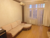 İcarəyə verilir 3 otaqlı 154 m2 yeni tikili Şah İsmayıl Xətai m.