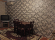 İcarəyə verilir 3 otaqlı 65 m2 köhnə tikili Həzi Aslanov m.