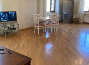 İcarəyə verilir 7 otaqlı 450 m2 bağ evi Novxanı