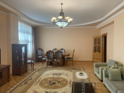 İcarəyə verilir 3 otaqlı 153 m2 yeni tikili Gənclik m.