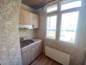 İcarəyə verilir 3 otaqlı 60 m2 köhnə tikili Həzi Aslanov m.