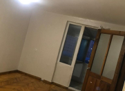 Satılır 2 otaqlı 30 m2 köhnə tikili Elmlər Akademiyası m.