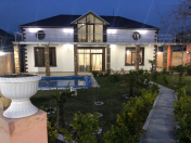 İcarəyə verilir 5 otaqlı 220 m2 villa Novxanı